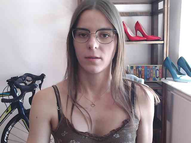 MegiKiss webcam