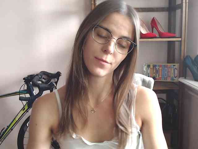 MegiKiss webcam