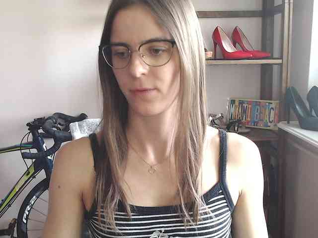 MegiKiss webcam
