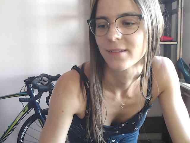 MegiKiss Live Webcam on BongaCams