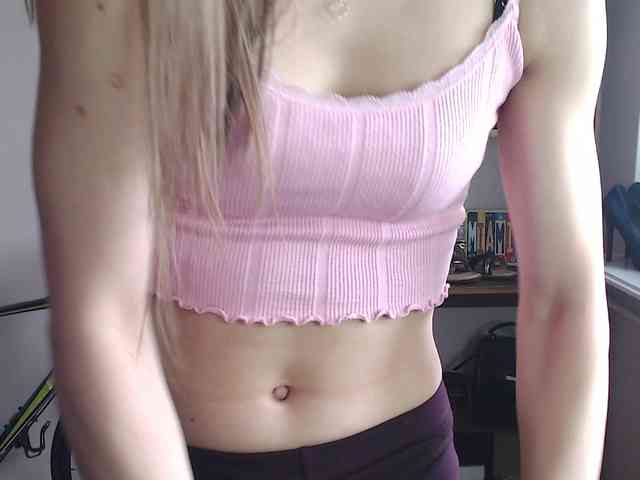 MegiKiss webcam