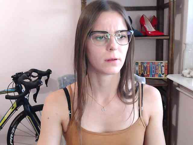 Model: MegiKiss