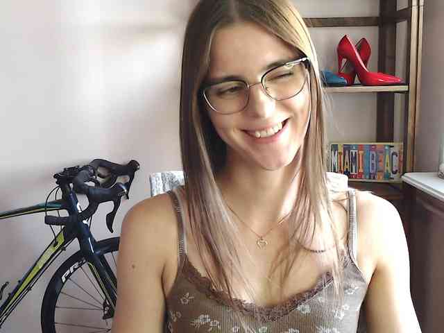 MegiKiss webcam