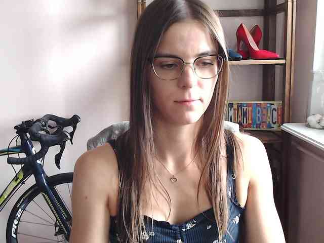 Model: MegiKiss