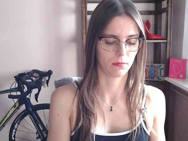 Model: MegiKiss