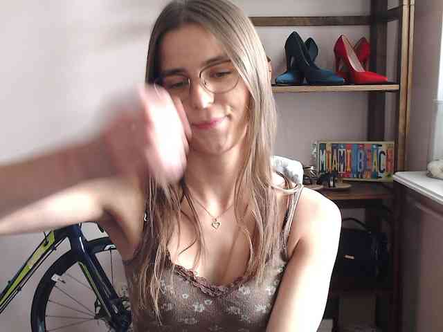 MegiKiss webcam