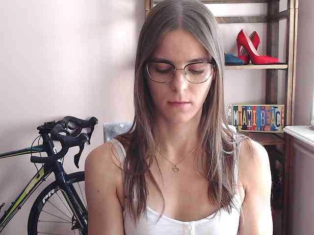 MegiKiss webcam