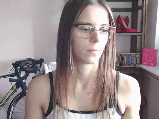 Model: MegiKiss