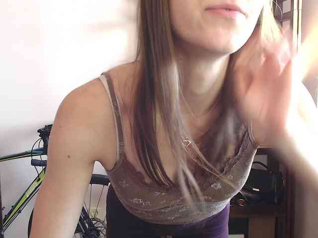 MegiKiss webcam