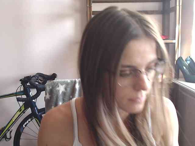 MegiKiss webcam
