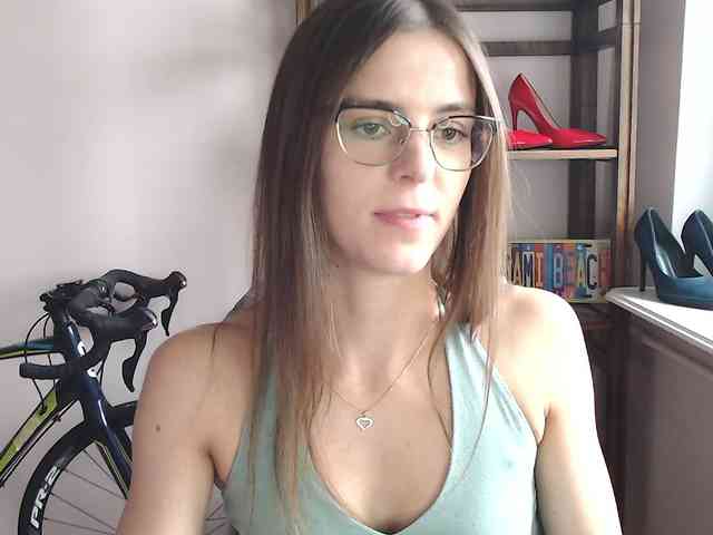 Model: MegiKiss