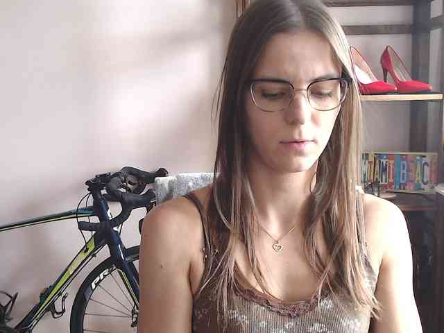 MegiKiss webcam