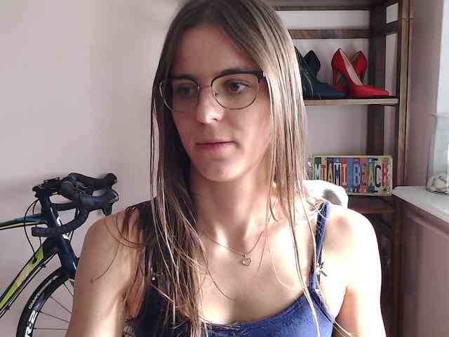 MegiKiss webcam