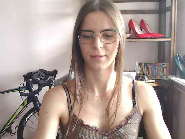 MegiKiss webcam