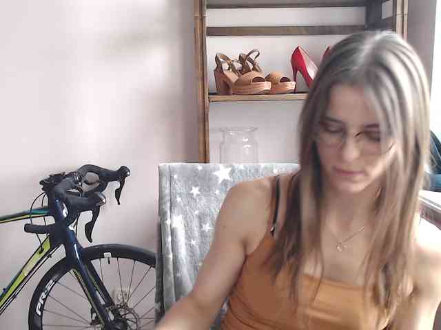 MegiKiss webcam