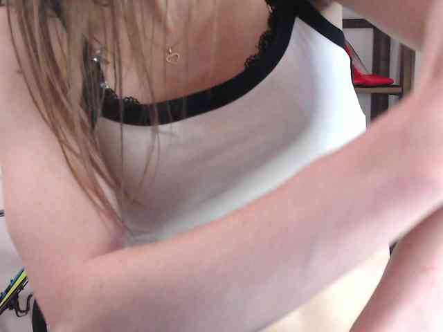 MegiKiss webcam