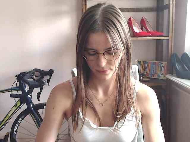 MegiKiss webcam