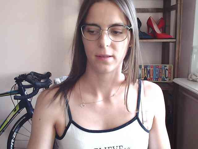 MegiKiss webcam