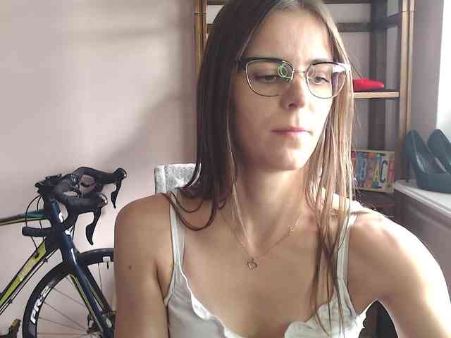 Model: MegiKiss