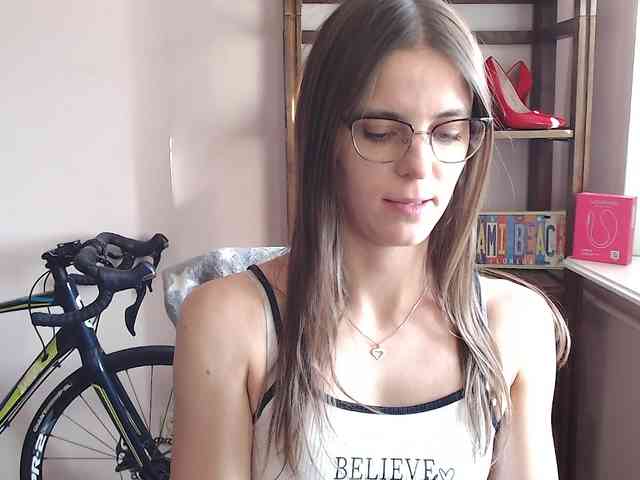 Model: MegiKiss