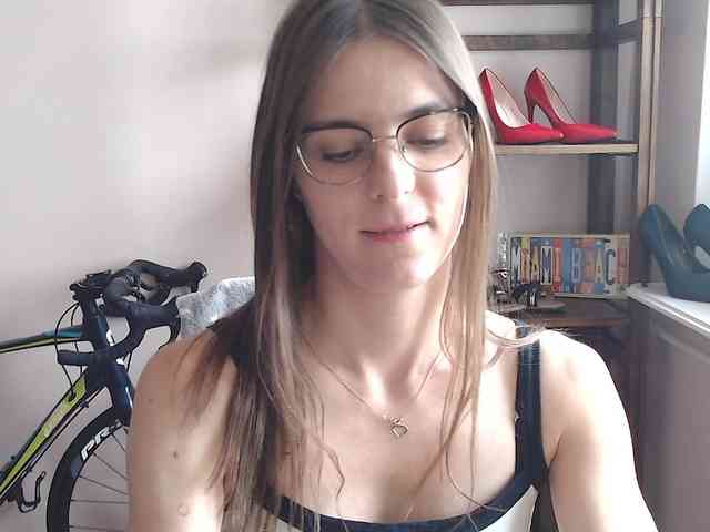 MegiKiss webcam