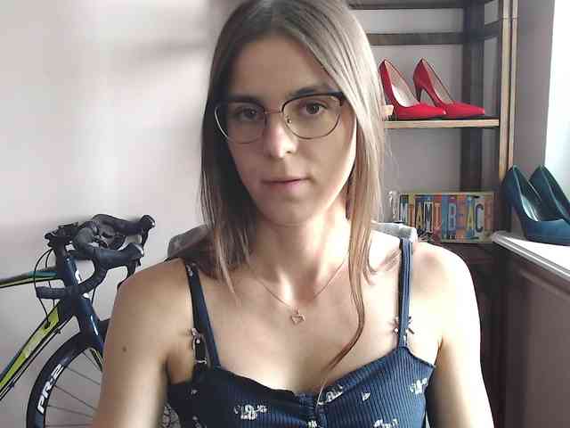 MegiKiss webcam