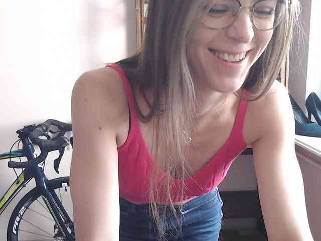 MegiKiss Live Webcam on BongaCams