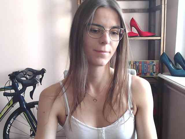 Model: MegiKiss
