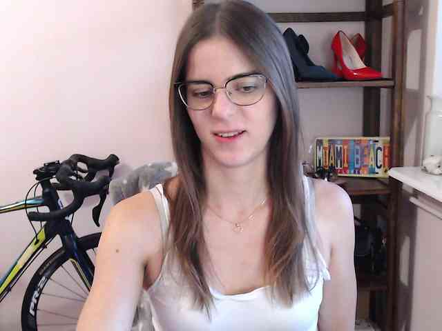 MegiKiss webcam