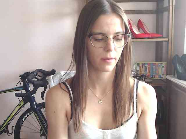 Model: MegiKiss