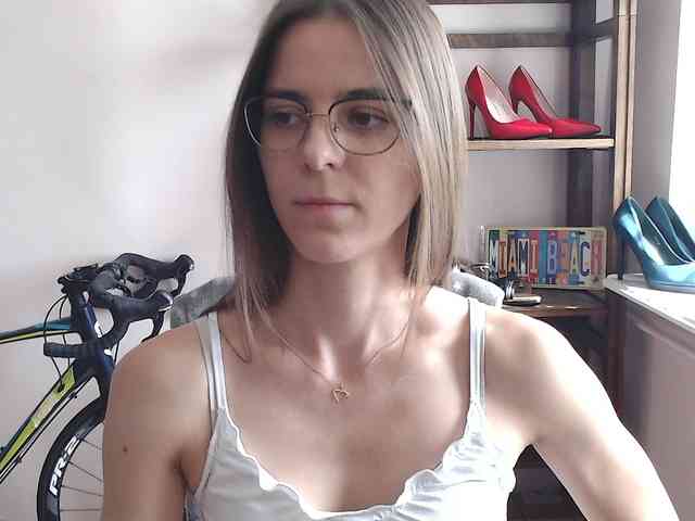 MegiKiss webcam