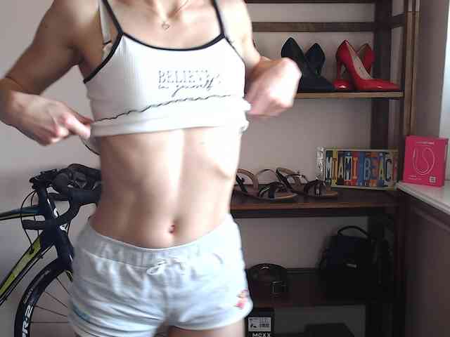 Model: MegiKiss