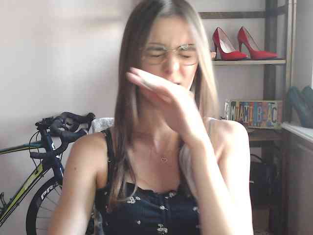 MegiKiss webcam