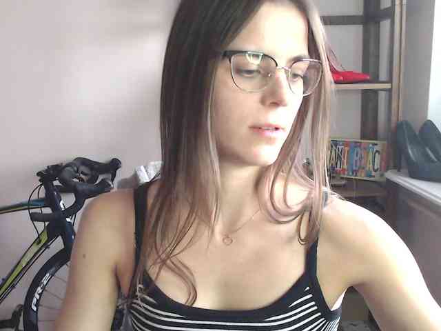 Model: MegiKiss
