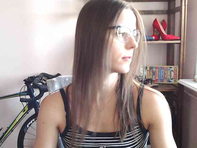 MegiKiss webcam