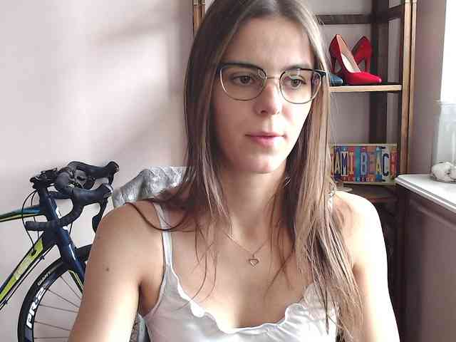 MegiKiss webcam