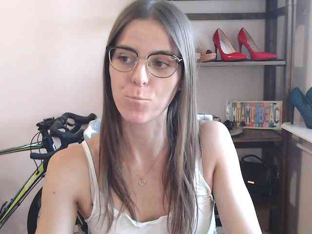 MegiKiss webcam