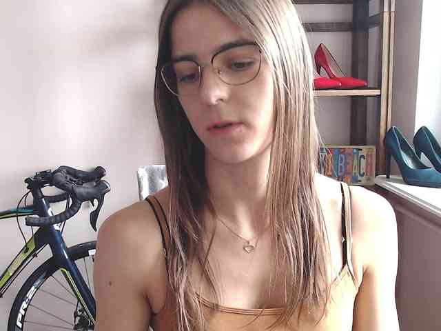 MegiKiss webcam