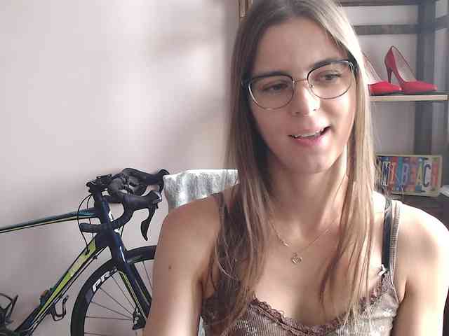 MegiKiss webcam