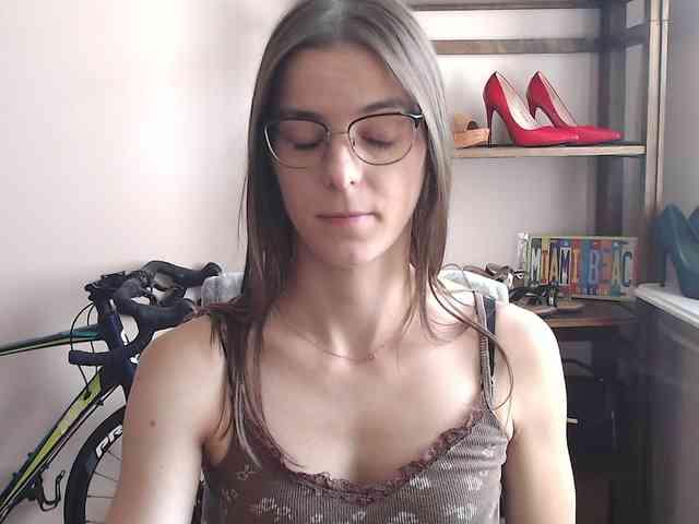 MegiKiss webcam
