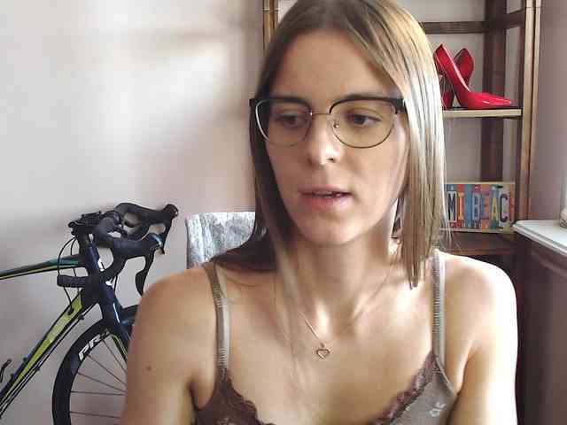 MegiKiss webcam
