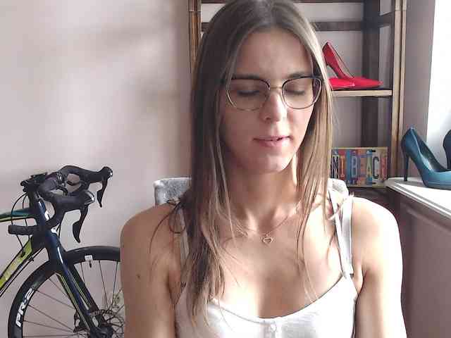 MegiKiss webcam
