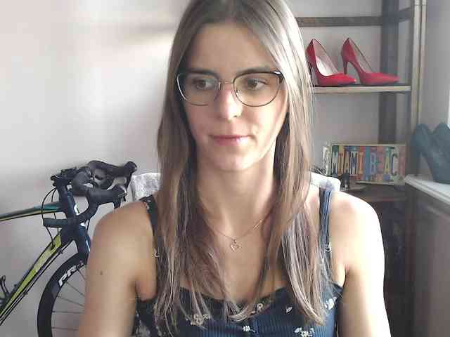 MegiKiss webcam