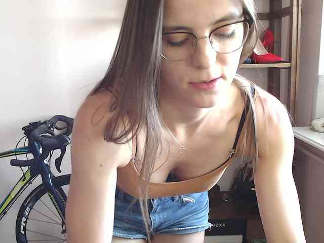 MegiKiss webcam