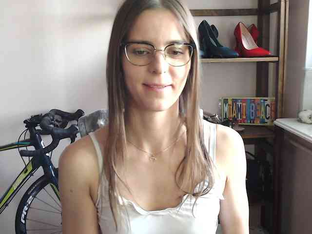 MegiKiss webcam