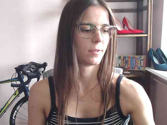 Model: MegiKiss