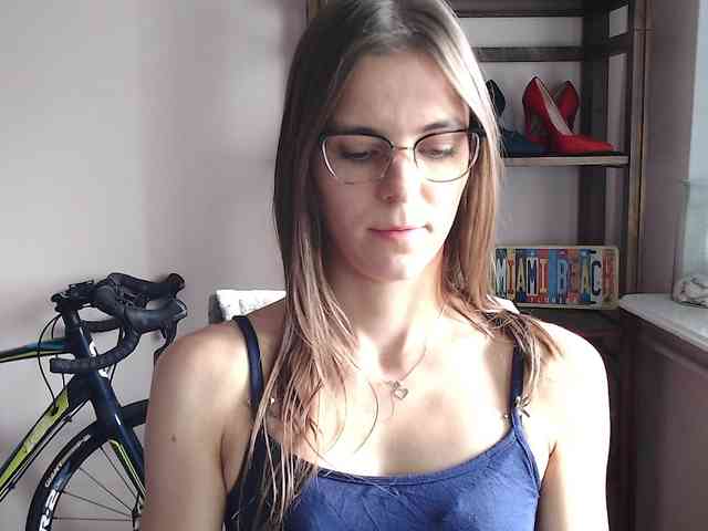 MegiKiss webcam