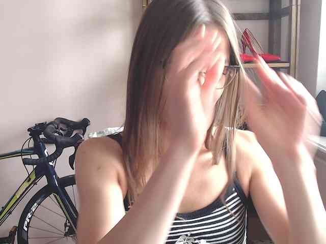 MegiKiss webcam