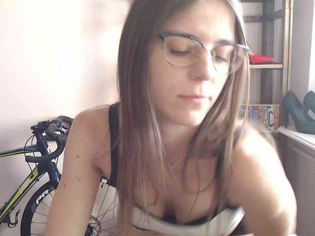 MegiKiss webcam