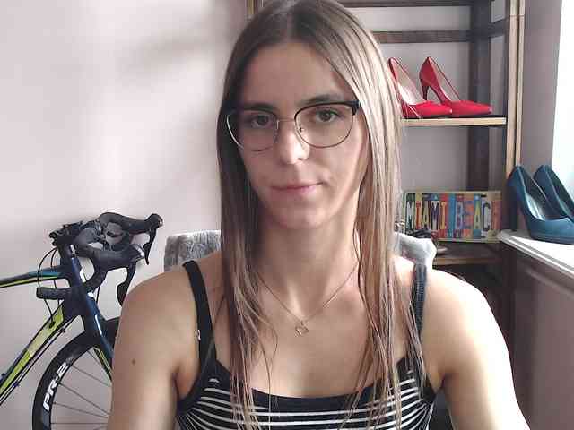 MegiKiss webcam